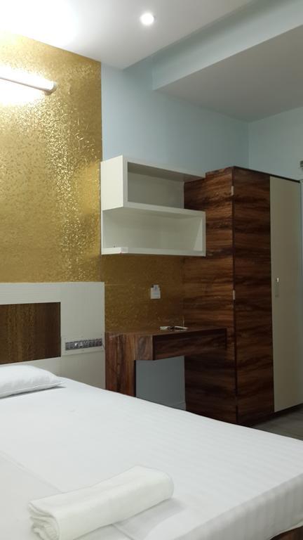 Rupasi Bangla Hotel Kolkata Phòng bức ảnh